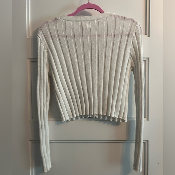 Aeropostale, Cropped Button Up Sweater. - Picture 2 of 4